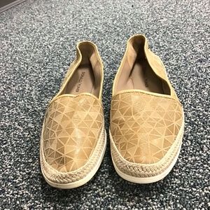 NWT Donald J. Pilsner Shoes